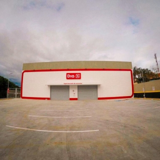 Supermercado DIA Construção Industrial Sorocaba Aluguel de Retroescavadeira Sorocaba